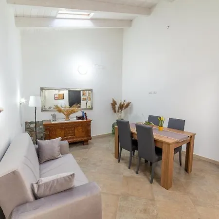 Civico 47 בית הארחה 3*